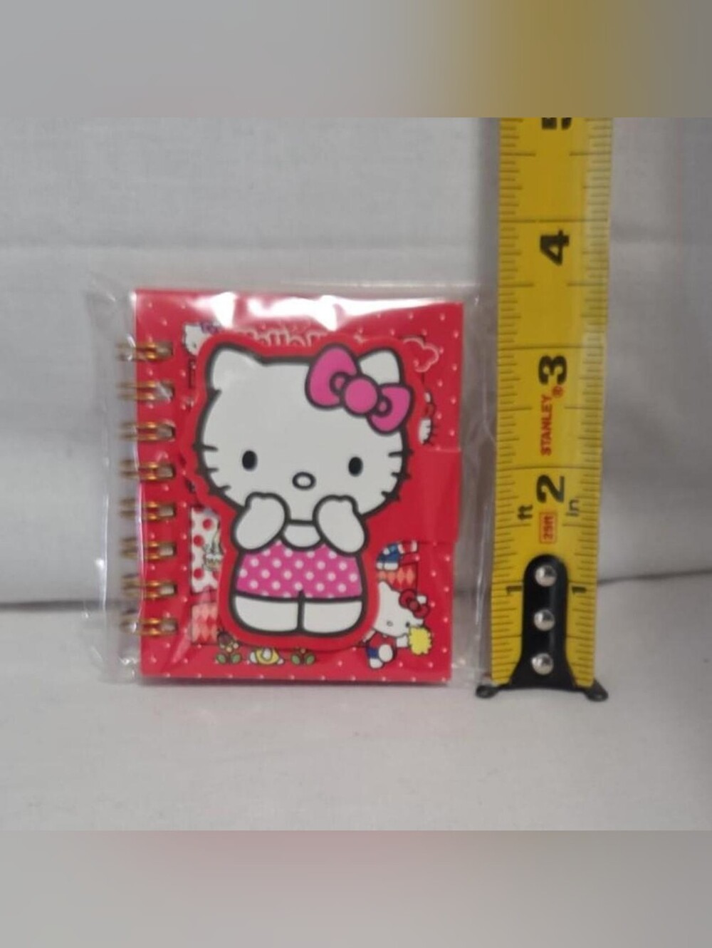 Hello Kitty mini notebook - Picture 3 of 4